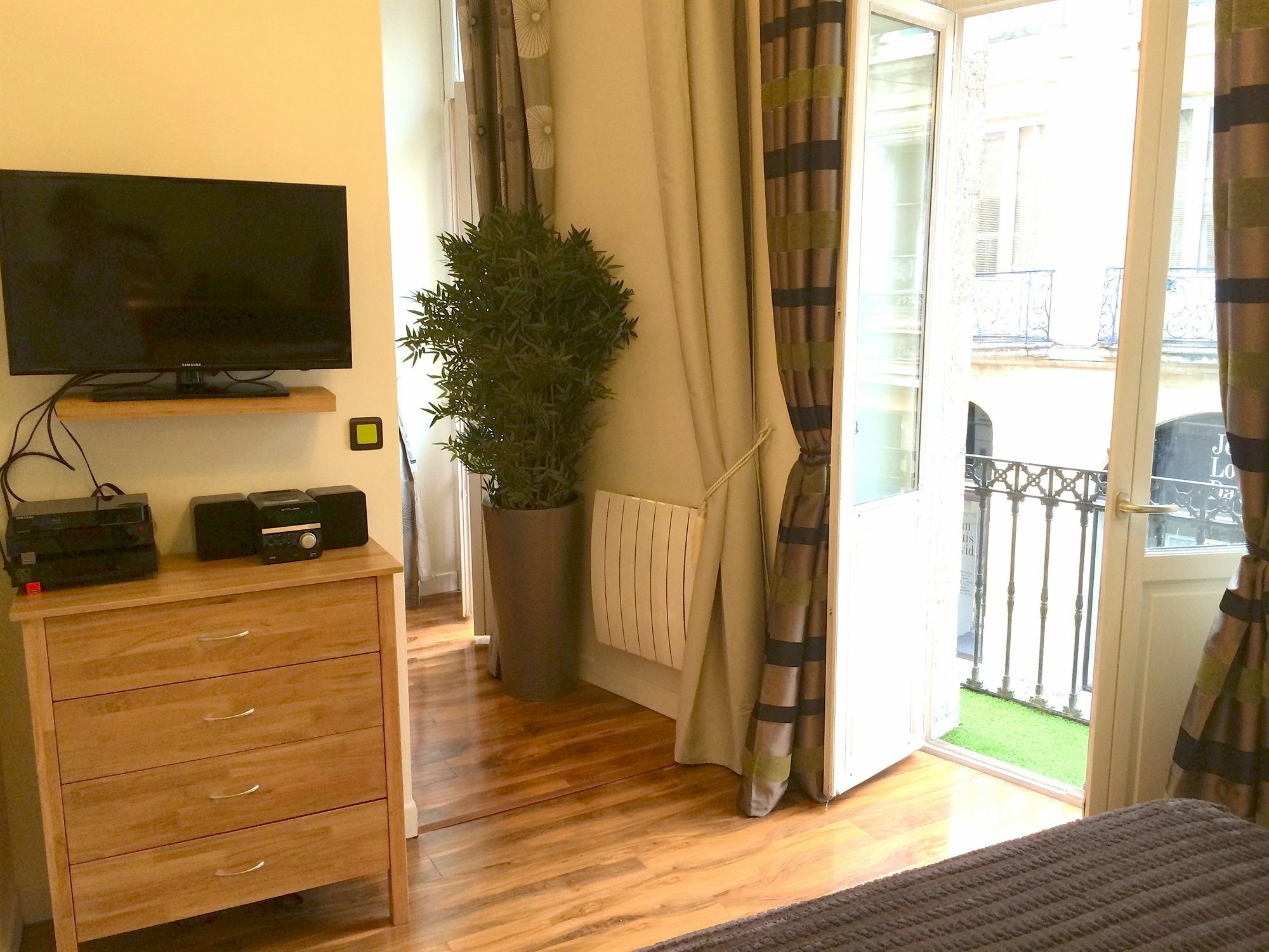 Appartement "Princesse Eleonore" - Centre Historique Bordeaux Bagian luar foto